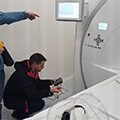 Mjerenje gustoće magnetskog toka na frekvenciji 0 Hz uređaja za magnetsku rezonanciju u vlasništvu zdravstvene klinike u Banja Luci.